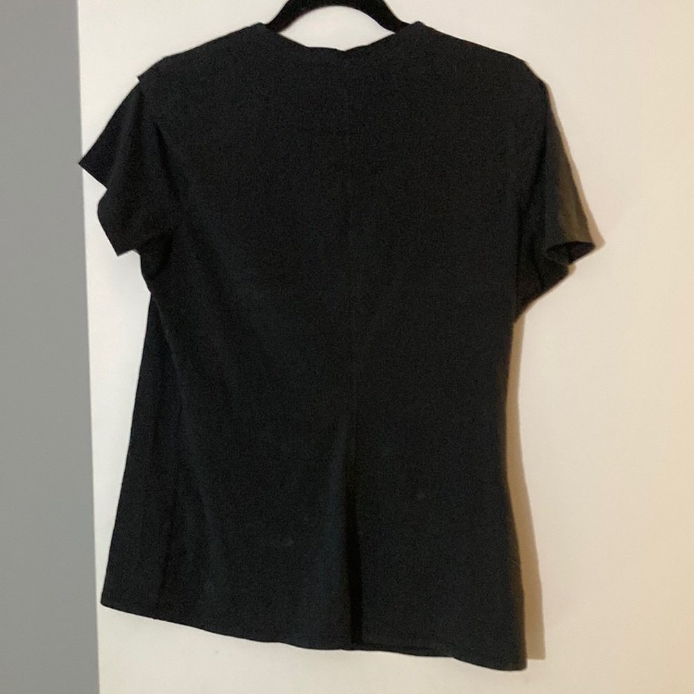Lululemon black T-shirt